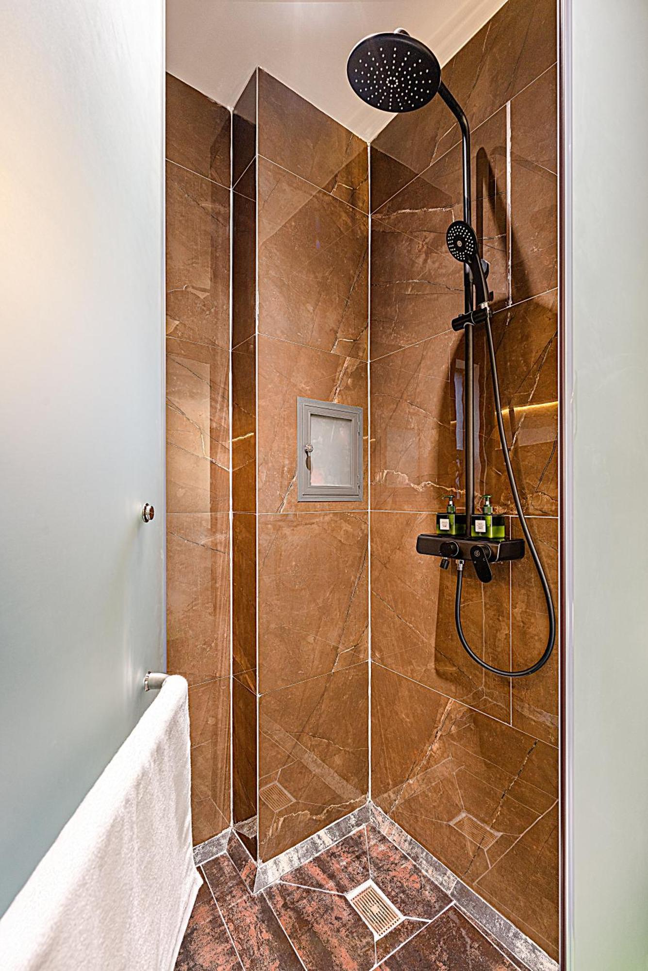Skycure Serviced * TP. Hồ Chí Minh